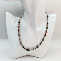 COLLIER CARLYNE