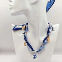 COLLIER AVANA